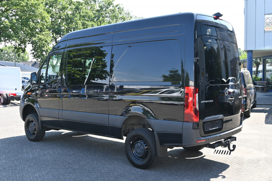 Mercedes-Benz Sprinter 319 CDI 4x4 L2H2 AWD Draaistoelen, 360 Graden camera, LED, Standkachel