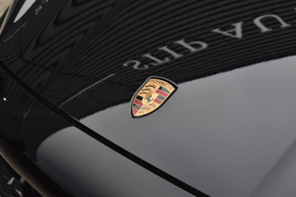 Porsche Cayenne Coupé 3.0 E-Hybrid Sport Design Carbon | Pano | Bijrijdersdisplay | ACC | Bose | 18-voudig Stoelen | 22'' Wielen |