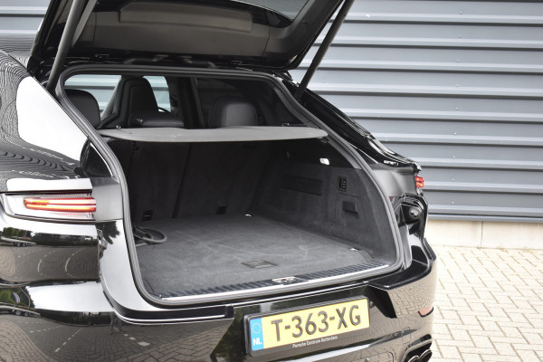 Porsche Cayenne Coupé 3.0 E-Hybrid Sport Design Carbon | Pano | Bijrijdersdisplay | ACC | Bose | 18-voudig Stoelen | 22'' Wielen |