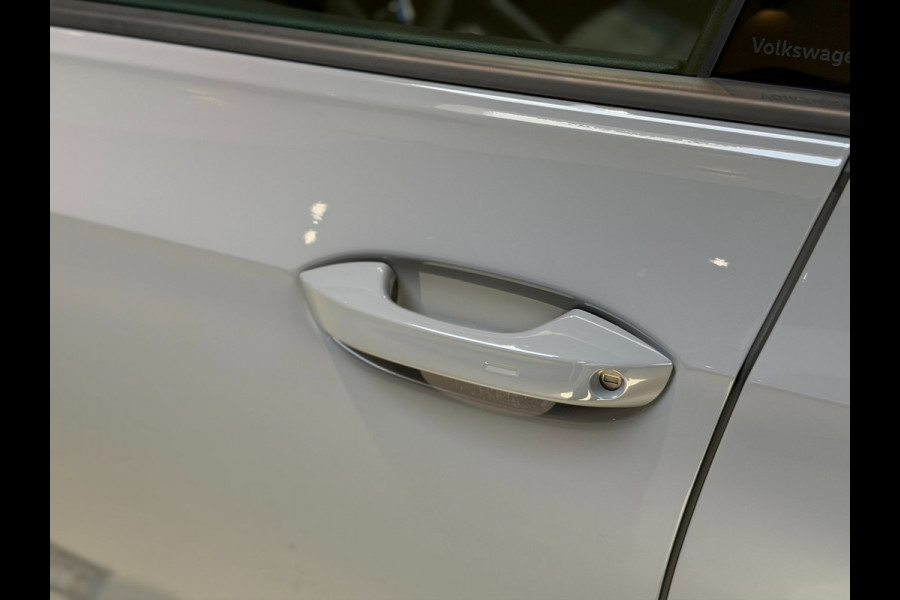 Volkswagen Golf 1.4 eHybrid GTE|Pano|Keyless|Matrix|HUD|Sfeer|