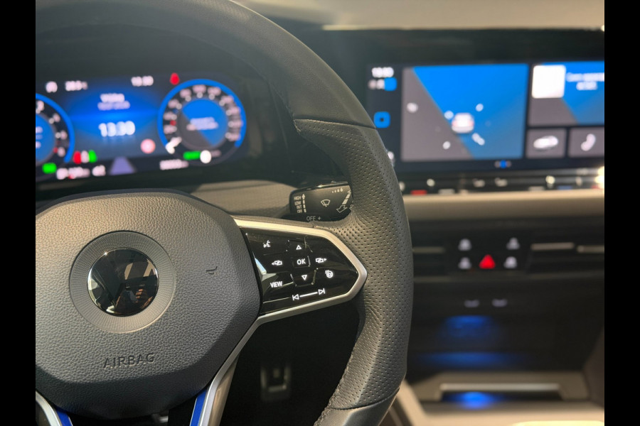 Volkswagen Golf 1.4 eHybrid GTE|Pano|Keyless|Matrix|HUD|Sfeer|