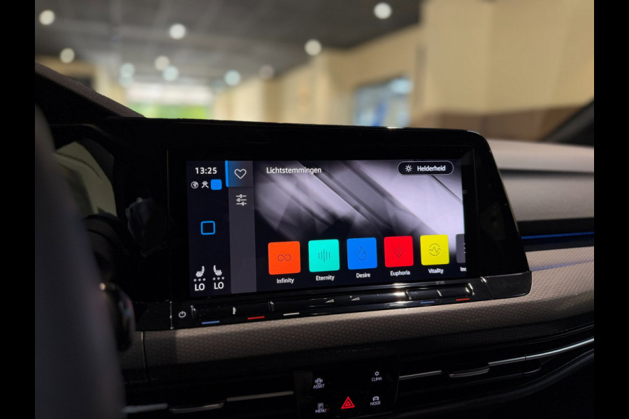 Volkswagen Golf 1.4 eHybrid GTE|Pano|Keyless|Matrix|HUD|Sfeer|