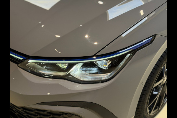 Volkswagen Golf 1.4 eHybrid GTE|Pano|Keyless|Matrix|HUD|Sfeer|