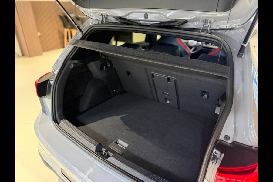 Volkswagen Golf 2.0 TSI GTI Clubsport Akrapovic|Pano|HUD|Matrix|H&K|Leder|Camera|