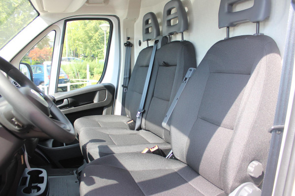 Fiat Ducato 33 2.2 MultiJet 140PK L3H2 | NIEUWE BUS! BPM VRIJ! | ACHTERUITRIJ CAMERA | APPLE CARPLAY/ANDROID AUTO | 3-ZITS | CRUISE CONTROL | CLIMATE CONTROL | DAB+ RADIO | DIGITALE COCKPIT |