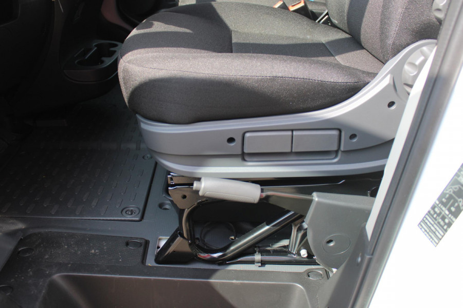 Fiat Ducato 33 2.2 MultiJet 140PK L3H2 | NIEUWE BUS! BPM VRIJ! | ACHTERUITRIJ CAMERA | APPLE CARPLAY/ANDROID AUTO | 3-ZITS | CRUISE CONTROL | CLIMATE CONTROL | DAB+ RADIO | DIGITALE COCKPIT |