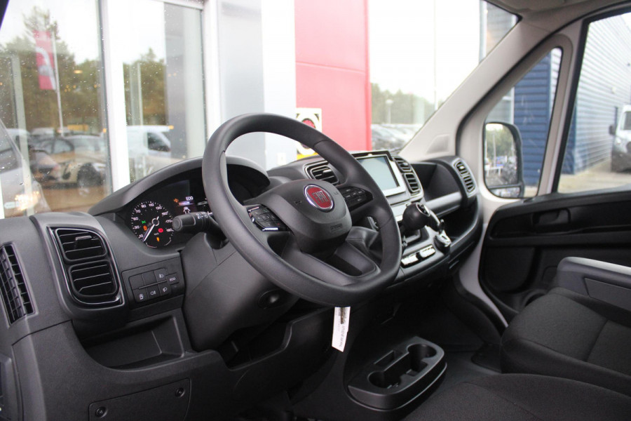 Fiat Ducato 33 2.2 MultiJet 140PK L3H2 | NIEUWE BUS! BPM VRIJ! | ACHTERUITRIJ CAMERA | APPLE CARPLAY/ANDROID AUTO | 3-ZITS | CRUISE CONTROL | CLIMATE CONTROL | DAB+ RADIO | DIGITALE COCKPIT |
