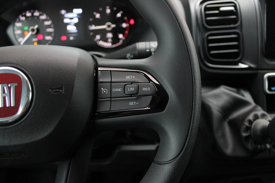 Fiat Ducato 33 2.2 MultiJet 140PK L3H2 | NIEUWE BUS! BPM VRIJ! | ACHTERUITRIJ CAMERA | APPLE CARPLAY/ANDROID AUTO | 3-ZITS | CRUISE CONTROL | CLIMATE CONTROL | DAB+ RADIO | DIGITALE COCKPIT |