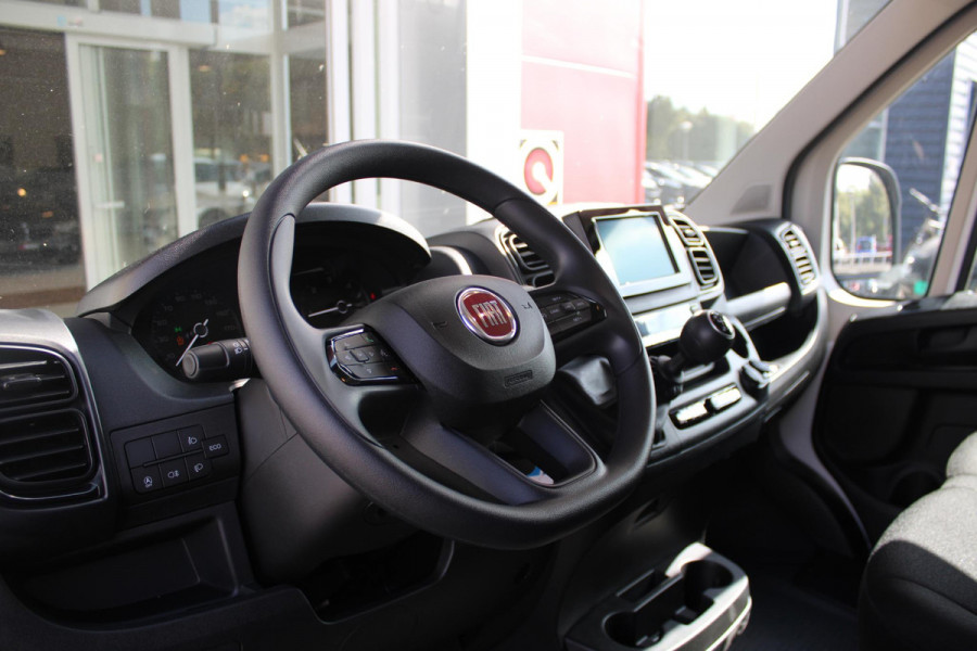 Fiat Ducato 33 2.2 MultiJet 140PK L3H2 | NIEUWE BUS! BPM VRIJ! | ACHTERUITRIJ CAMERA | APPLE CARPLAY/ANDROID AUTO | 3-ZITS | CRUISE CONTROL | CLIMATE CONTROL | DAB+ RADIO | DIGITALE COCKPIT |