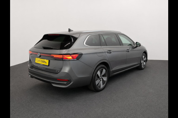 Volkswagen Passat Variant 1.5 eTSI Business Navigatie Apple Carplay Android Auto Camera Parkeerhulp Adaptive Cruise Control Stoel- en stuurverwarming Memory stoelen Virtual Cockpit Climate Control