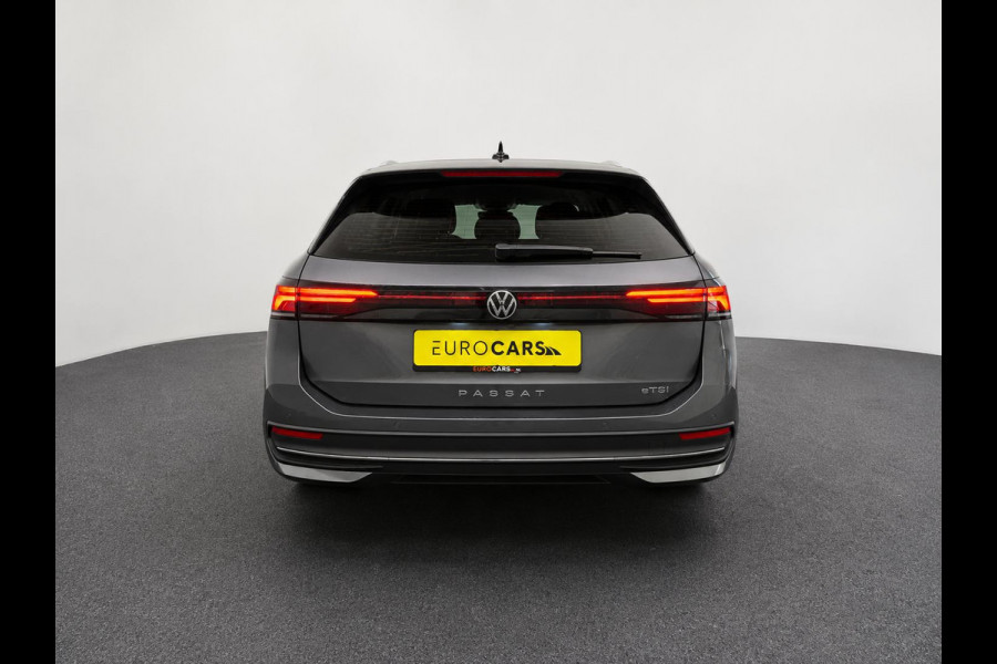 Volkswagen Passat Variant 1.5 eTSI Business Navigatie Apple Carplay Android Auto Camera Parkeerhulp Adaptive Cruise Control Stoel- en stuurverwarming Memory stoelen Virtual Cockpit Climate Control
