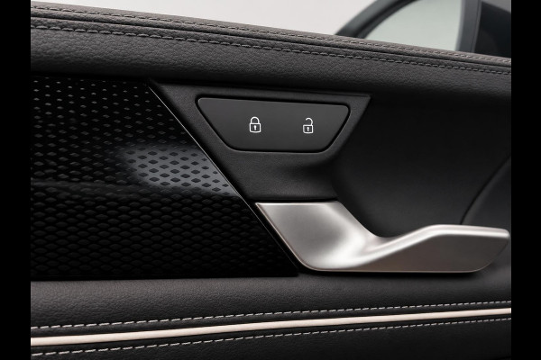 Volkswagen Passat Variant 1.5 eTSI Business Navigatie Apple Carplay Android Auto Camera Parkeerhulp Adaptive Cruise Control Stoel- en stuurverwarming Memory stoelen Virtual Cockpit Climate Control