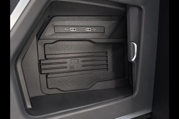 Volkswagen Passat Variant 1.5 eTSI Business Navigatie Apple Carplay Android Auto Camera Parkeerhulp Adaptive Cruise Control Stoel- en stuurverwarming Memory stoelen Virtual Cockpit Climate Control