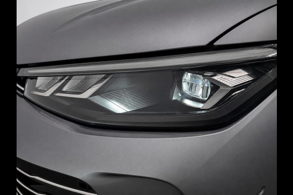 Volkswagen Passat Variant 1.5 eTSI Business Navigatie Apple Carplay Android Auto Camera Parkeerhulp Adaptive Cruise Control Stoel- en stuurverwarming Memory stoelen Virtual Cockpit Climate Control
