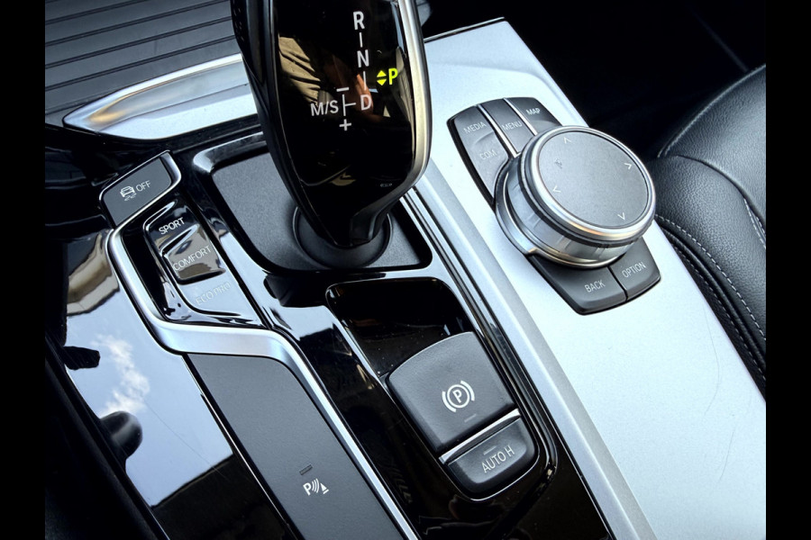 BMW X3 sDrive18d 150pk High Executive Leer, Navi, Trekhaak