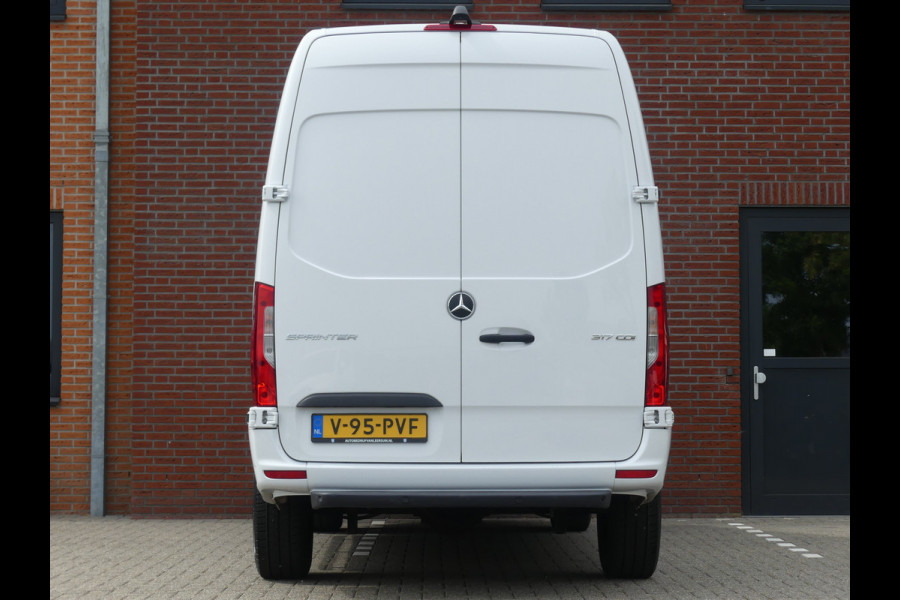 Mercedes-Benz Sprinter 317 CDI L2H2 LED/Camera/PDC/Navigatie
