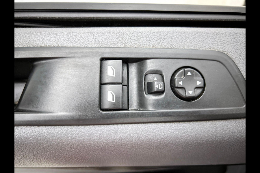 Opel Vivaro 1.5 CDTI L3H1 Edition Dubbele Cabine Airco Navigatie Bluetooth Parkeersensoren Camera Trekhaak