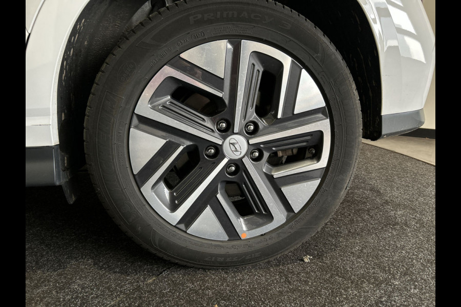 Hyundai Kona EV Comfort 39 kWh SOH 95,2% | Verwarmde stoelen | Digitaal dashboard | Warmtepomp | Navigatie