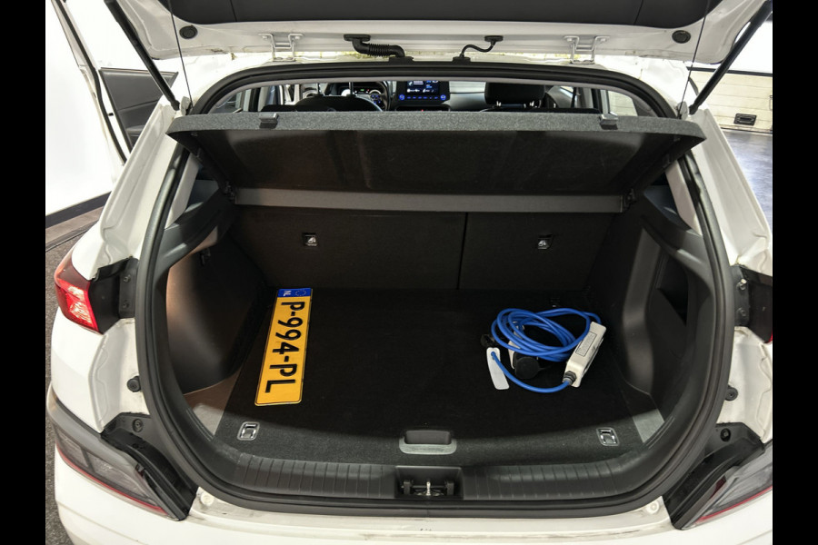 Hyundai Kona EV Comfort 39 kWh SOH 95,2% | Verwarmde stoelen | Digitaal dashboard | Warmtepomp | Navigatie