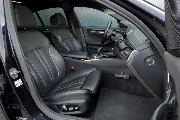 BMW 5 Serie 530i High Executive | M-pakket | Elek. voorstoelen met geheugen | Stoelverwarming | Panoramadak | Klepsysteem
