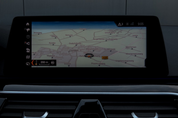 BMW 5 Serie 530i High Executive | M-pakket | Elek. voorstoelen met geheugen | Stoelverwarming | Panoramadak | Klepsysteem