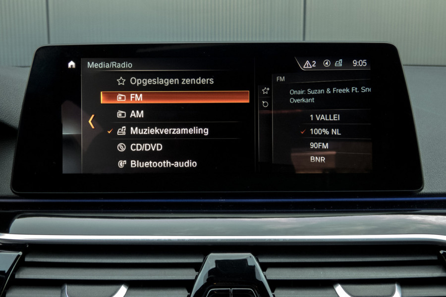 BMW 5 Serie 530i High Executive | M-pakket | Elek. voorstoelen met geheugen | Stoelverwarming | Panoramadak | Klepsysteem