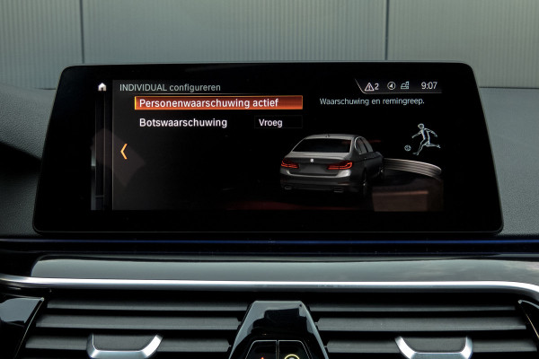 BMW 5 Serie 530i High Executive | M-pakket | Elek. voorstoelen met geheugen | Stoelverwarming | Panoramadak | Klepsysteem