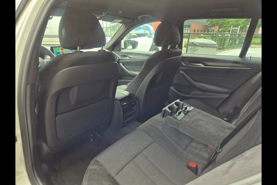 BMW 5 Serie Touring 530e M Sport LED CarPlay Elek. Stoelen 100% dealer onderhouden 530e Business Edition Plus