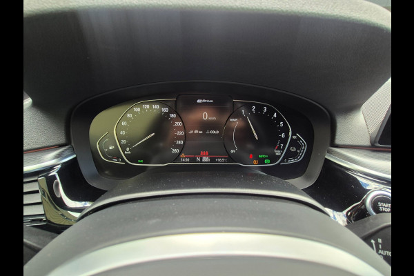 BMW 5 Serie Touring 530e M Sport LED CarPlay Elek. Stoelen 100% dealer onderhouden 530e Business Edition Plus