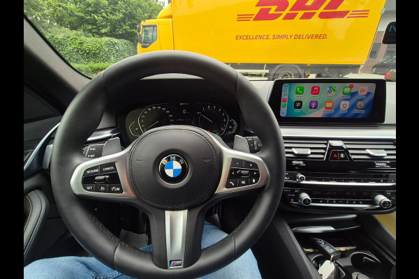 BMW 5 Serie Touring 530e M Sport LED CarPlay Elek. Stoelen 100% dealer onderhouden 530e Business Edition Plus