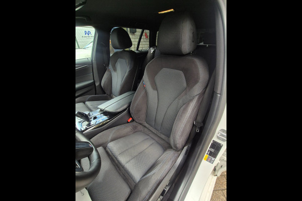 BMW 5 Serie Touring 530e M Sport LED CarPlay Elek. Stoelen 100% dealer onderhouden 530e Business Edition Plus