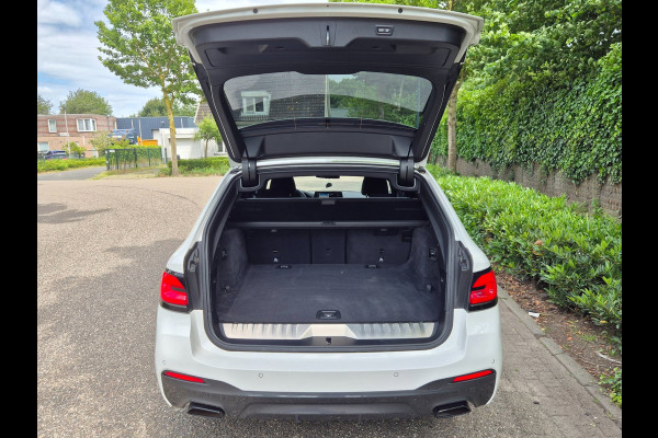 BMW 5 Serie Touring 530e M Sport LED CarPlay Elek. Stoelen 100% dealer onderhouden 530e Business Edition Plus