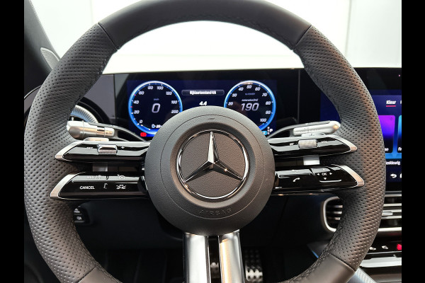 Mercedes-Benz CLA-Klasse Shooting Brake 250+ Business Solution AMG 85 kWh | Trekhaak | Vast panoramadak | Warmtewerend, donkergetint glas | URBAN GUARD | 18 inch vijfspaaks lichtmetalen AMG-velgen |