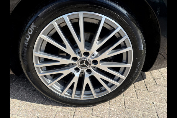 Mercedes-Benz CLA-Klasse Shooting Brake 200 d Business Luxury NL. Auto, Widescreen, Sfeerverlichting