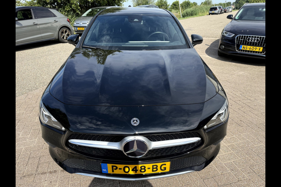 Mercedes-Benz CLA-Klasse Shooting Brake 200 d Business Luxury NL. Auto, Widescreen, Sfeerverlichting
