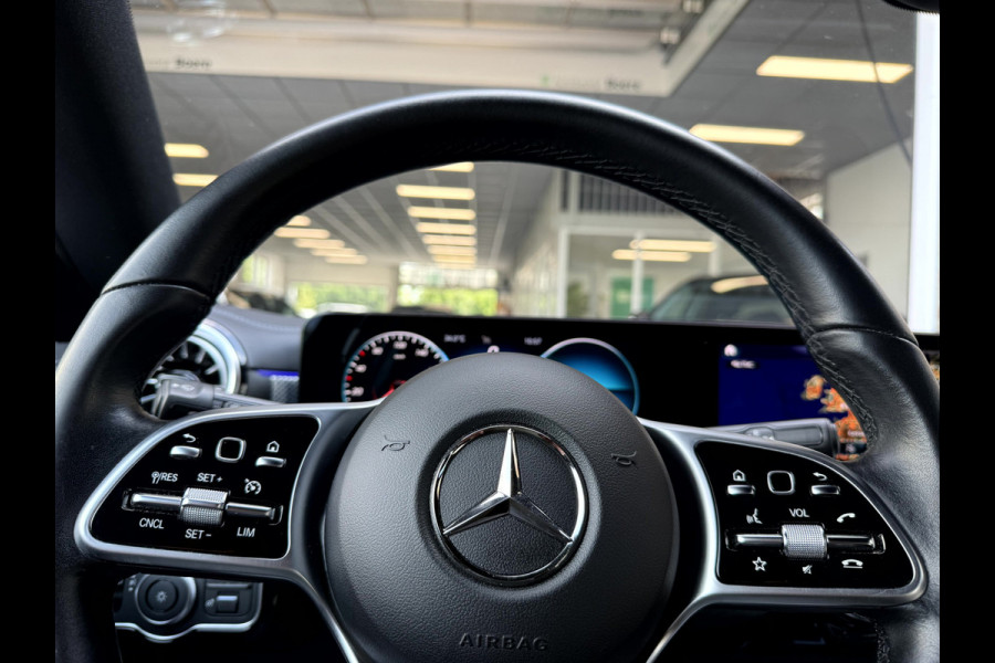 Mercedes-Benz CLA-Klasse Shooting Brake 200 d Business Luxury NL. Auto, Widescreen, Sfeerverlichting