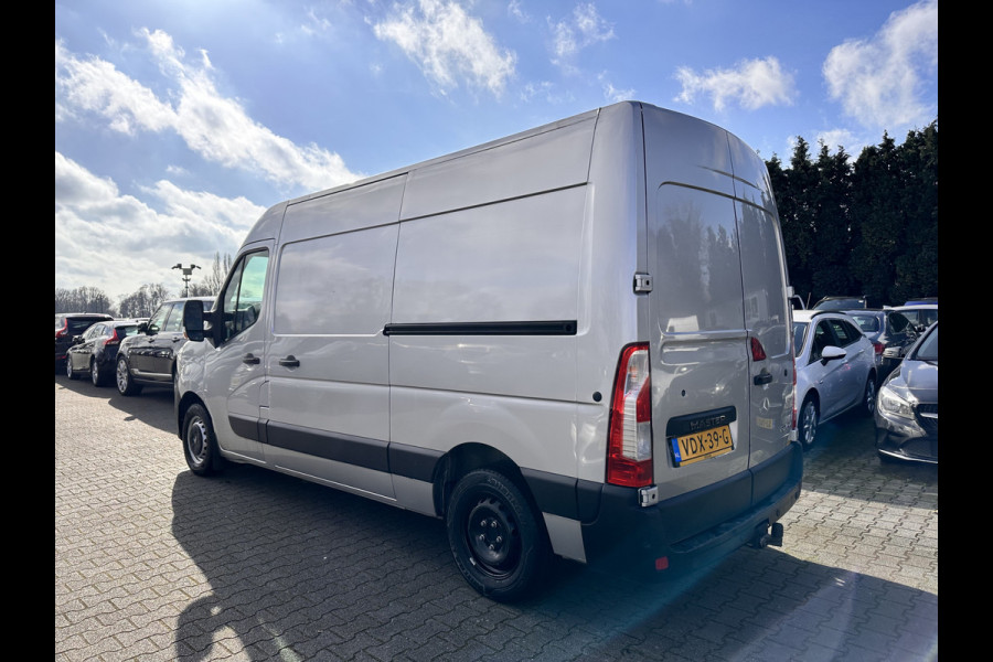 Renault Master T35 2.3 dCi 180 L2H2 Energy ( 3-Pers ) *REFRIGERATED | DOUBLE-SLIDINGDOORS | CAMERA | AIRCO | BLINDSPOT | CRUISE | PDC | TOWBAR*