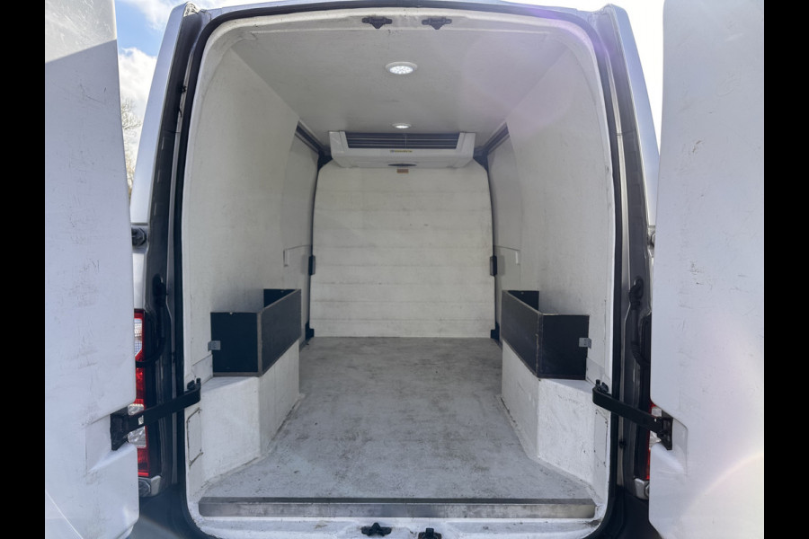 Renault Master T35 2.3 dCi 180 L2H2 Energy ( 3-Pers ) *REFRIGERATED | DOUBLE-SLIDINGDOORS | CAMERA | AIRCO | BLINDSPOT | CRUISE | PDC | TOWBAR*