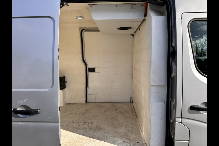 Renault Master T35 2.3 dCi 180 L2H2 Energy ( 3-Pers ) *REFRIGERATED | DOUBLE-SLIDINGDOORS | CAMERA | AIRCO | BLINDSPOT | CRUISE | PDC | TOWBAR*