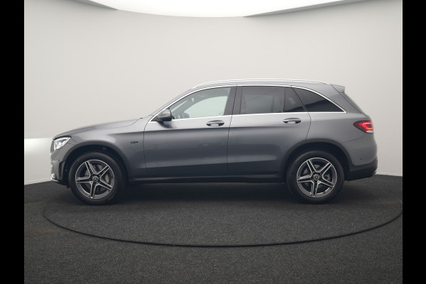 Mercedes-Benz GLC 300e 4MATIC Business Solution AMG PHEV 313pk Dealer O.H. | Trekhaak Afn. | Adaptive Cruise | Head Up | 360 Camera | Multi Beam LED | Lederen Sportstoelen Memory & Massage | Sfeerverlichting | Stoelverwarming | Apple Carplay | Blis | Navigatie | DAB | Plug In Hybrid |