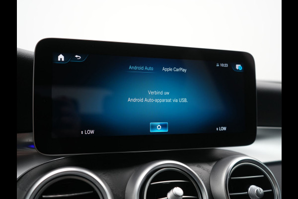 Mercedes-Benz GLC 300e 4MATIC Business Solution AMG PHEV 313pk Dealer O.H. | Trekhaak Afn. | Adaptive Cruise | Head Up | 360 Camera | Multi Beam LED | Lederen Sportstoelen Memory & Massage | Sfeerverlichting | Stoelverwarming | Apple Carplay | Blis | Navigatie | DAB | Plug In Hybrid |