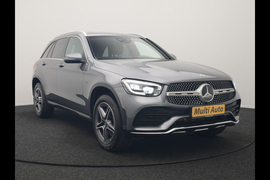 Mercedes-Benz GLC 300e 4MATIC Business Solution AMG PHEV 313pk Dealer O.H. | Trekhaak Afn. | Adaptive Cruise | Head Up | 360 Camera | Multi Beam LED | Lederen Sportstoelen Memory & Massage | Sfeerverlichting | Stoelverwarming | Apple Carplay | Blis | Navigatie | DAB | Plug In Hybrid |