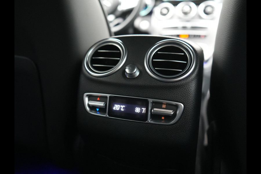 Mercedes-Benz GLC 300e 4MATIC Business Solution AMG PHEV 313pk Dealer O.H. | Trekhaak Afn. | Adaptive Cruise | Head Up | 360 Camera | Multi Beam LED | Lederen Sportstoelen Memory & Massage | Sfeerverlichting | Stoelverwarming | Apple Carplay | Blis | Navigatie | DAB | Plug In Hybrid |