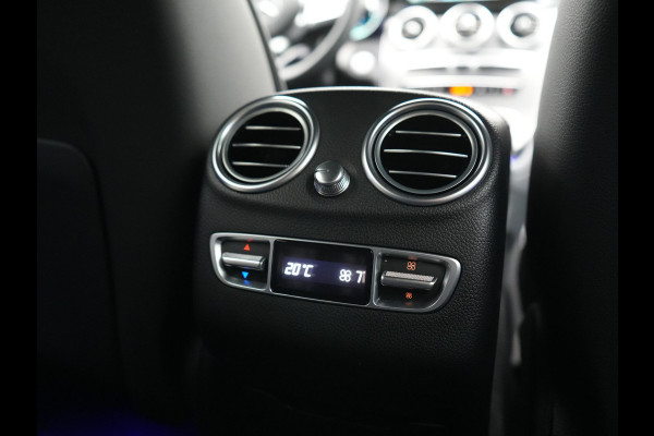 Mercedes-Benz GLC 300e 4MATIC Business Solution AMG PHEV 313pk Dealer O.H. | Trekhaak Afn. | Adaptive Cruise | Head Up | 360 Camera | Multi Beam LED | Lederen Sportstoelen Memory & Massage | Sfeerverlichting | Stoelverwarming | Apple Carplay | Blis | Navigatie | DAB | Plug In Hybrid |