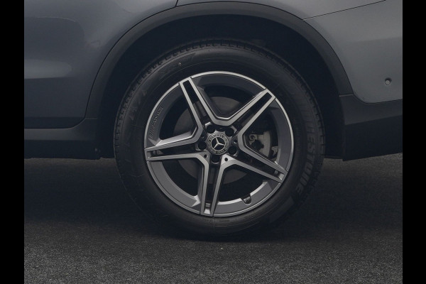Mercedes-Benz GLC 300e 4MATIC Business Solution AMG PHEV 313pk Dealer O.H. | Trekhaak Afn. | Adaptive Cruise | Head Up | 360 Camera | Multi Beam LED | Lederen Sportstoelen Memory & Massage | Sfeerverlichting | Stoelverwarming | Apple Carplay | Blis | Navigatie | DAB | Plug In Hybrid |