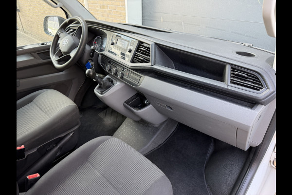 Volkswagen Transporter 2.0 TDI L2H1 110PK Euro 6 Comfortline Trekhaak/cruise control/airco