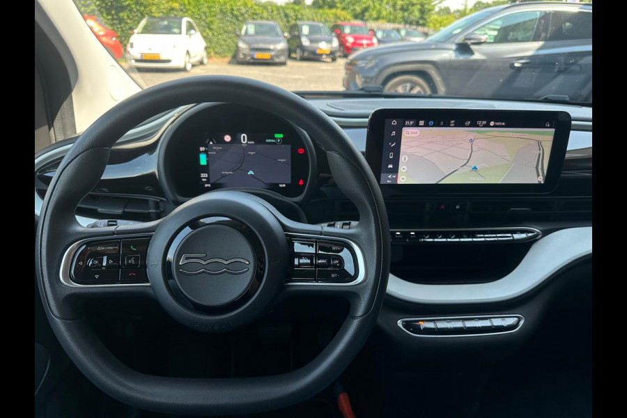 Fiat 500 3+1 Passion 42 kWh, Automaat, Navi, CarPlay, Cruise, Bluetooth, NAP, SOH 91.3%