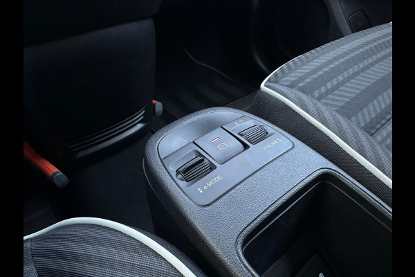 Fiat 500 3+1 Passion 42 kWh, Automaat, Navi, CarPlay, Cruise, Bluetooth, NAP, SOH 91.3%