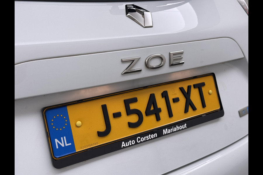 Renault ZOE R135 Zen **52kWh** Warmtepomp Eigen Accu Navi Ecc Apple Carplay/Android Auto Keyless Bluetooth Cruise Control Pdc SOH 76% Regen-Lichtsensor Led Lmv Isofix Lane Assist 1e Eigenaar Dealeronderhouden Origineel Nederlandse Auto