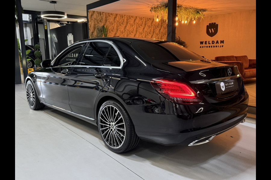 Mercedes-Benz C-Klasse 180 Business Solution|AMG|Camera|Lane Ass|Leder|69.000 KM|Facelift|Groot scherm|Garantie
